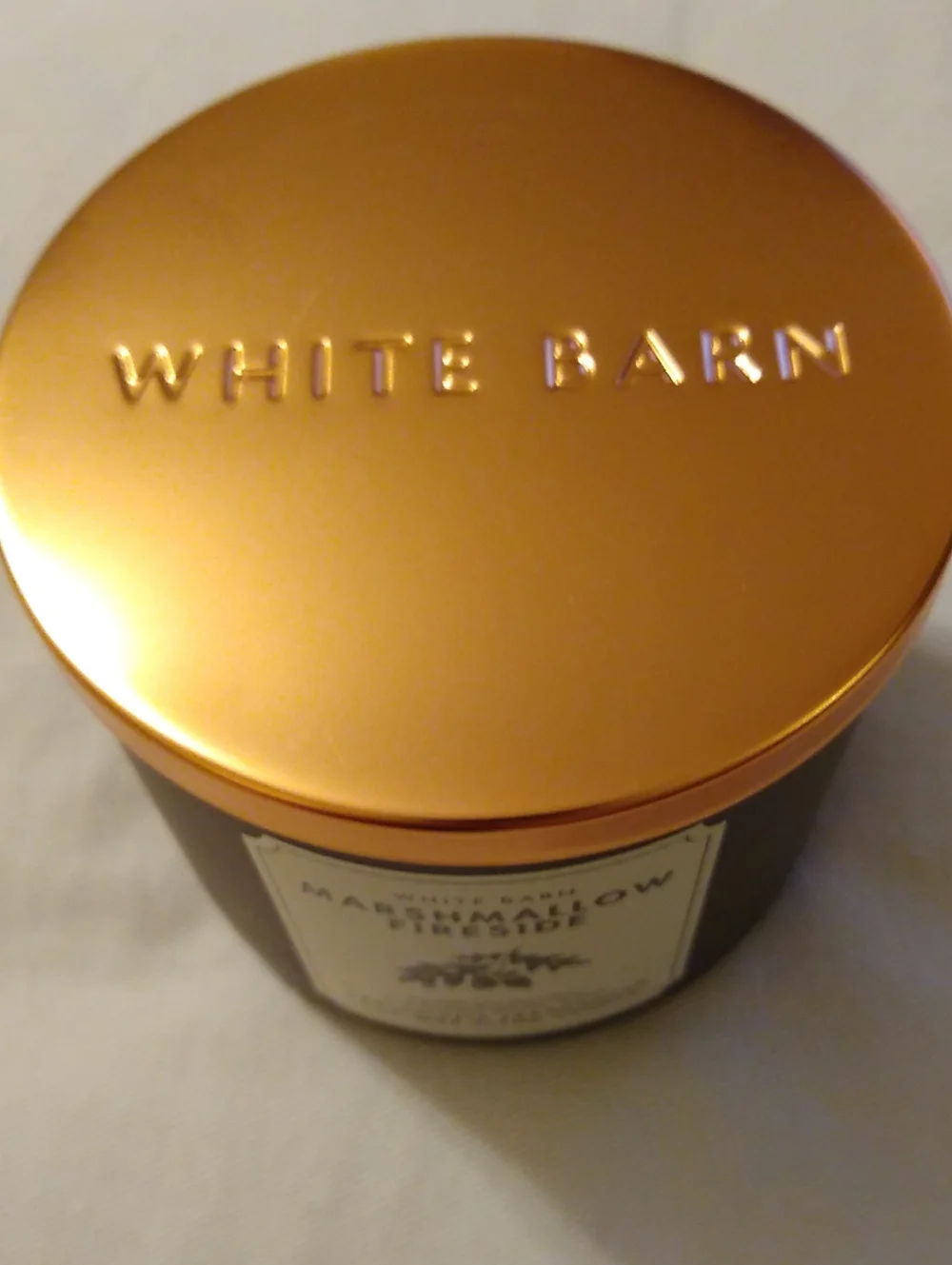 White Barn Marshmallow Fireside Candle in Brown with Gold Lid